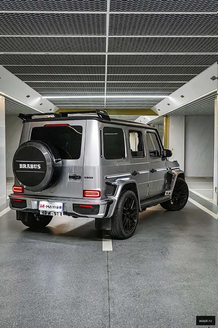 Mercedes-Benz G-Class 4
