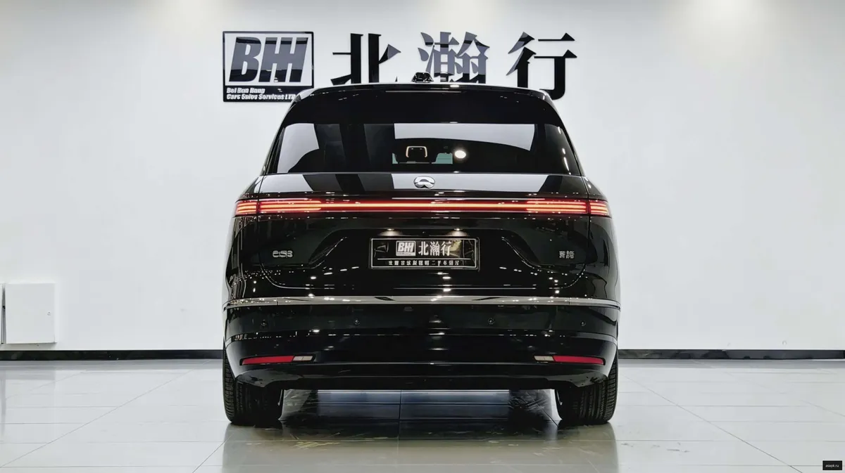 nio ES8 5