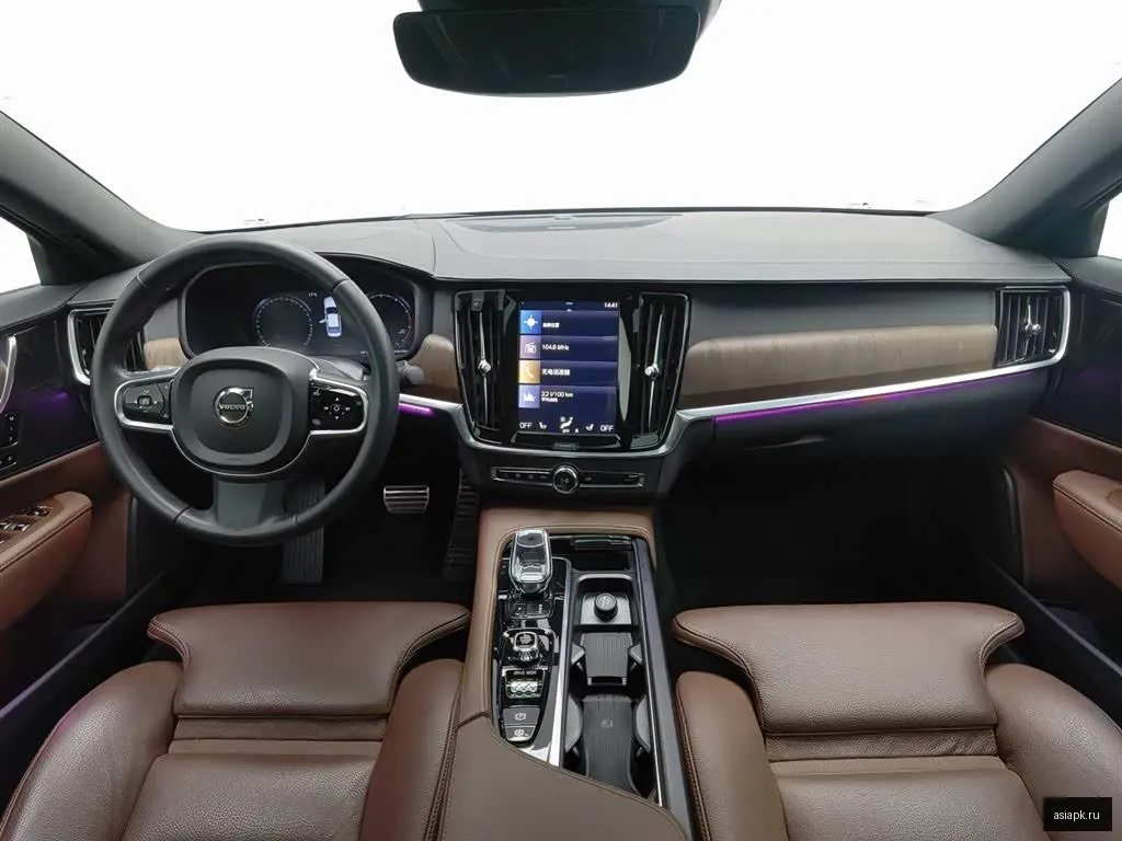 Volvo S90 5