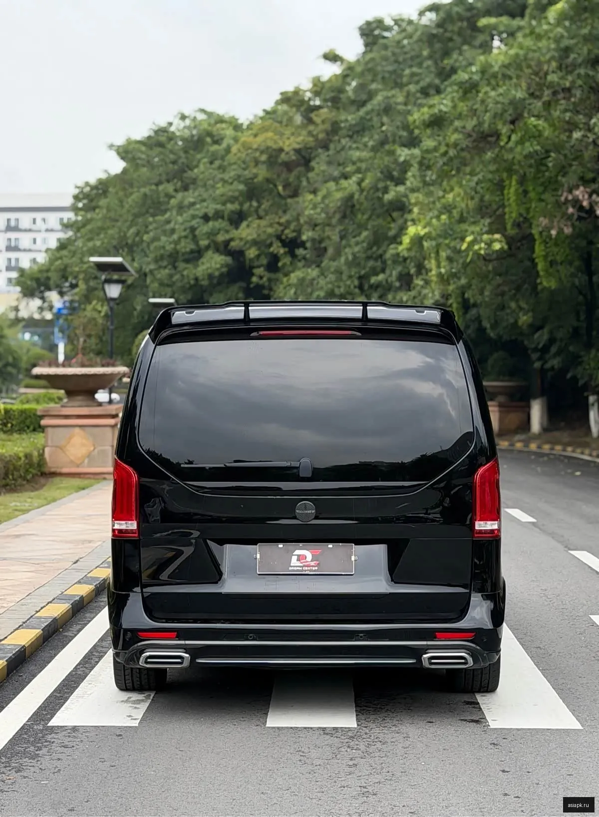 Mercedes-Benz V-Class 4