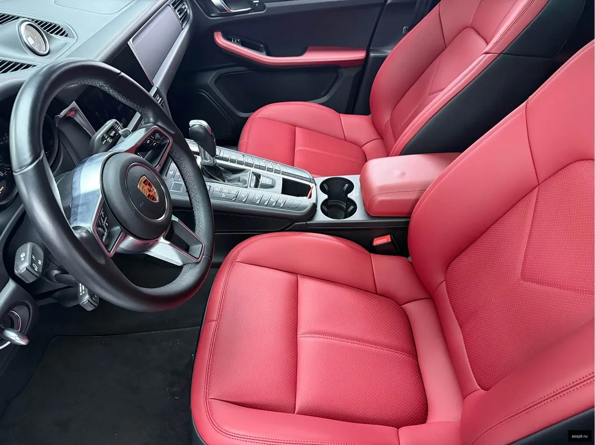 Porsche Macan 4