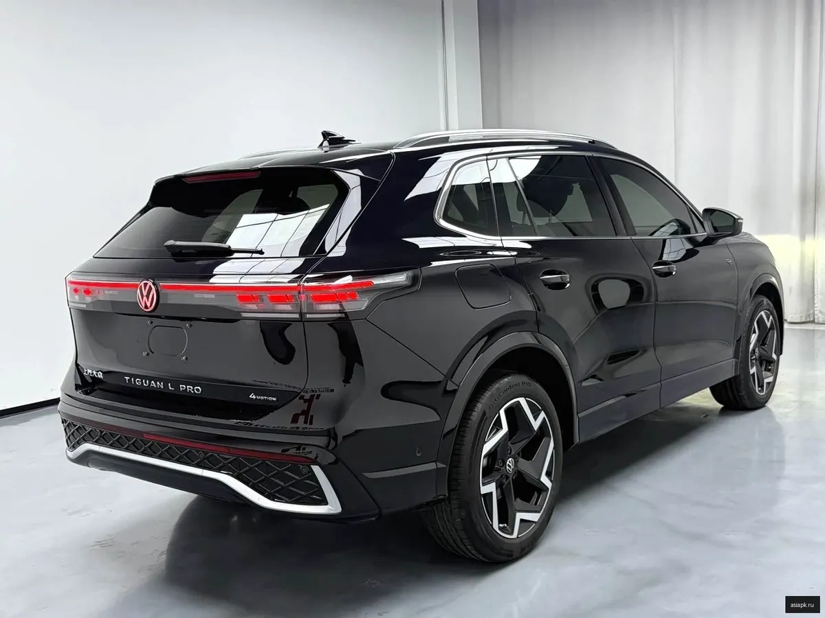 Volkswagen Tiguan L 3