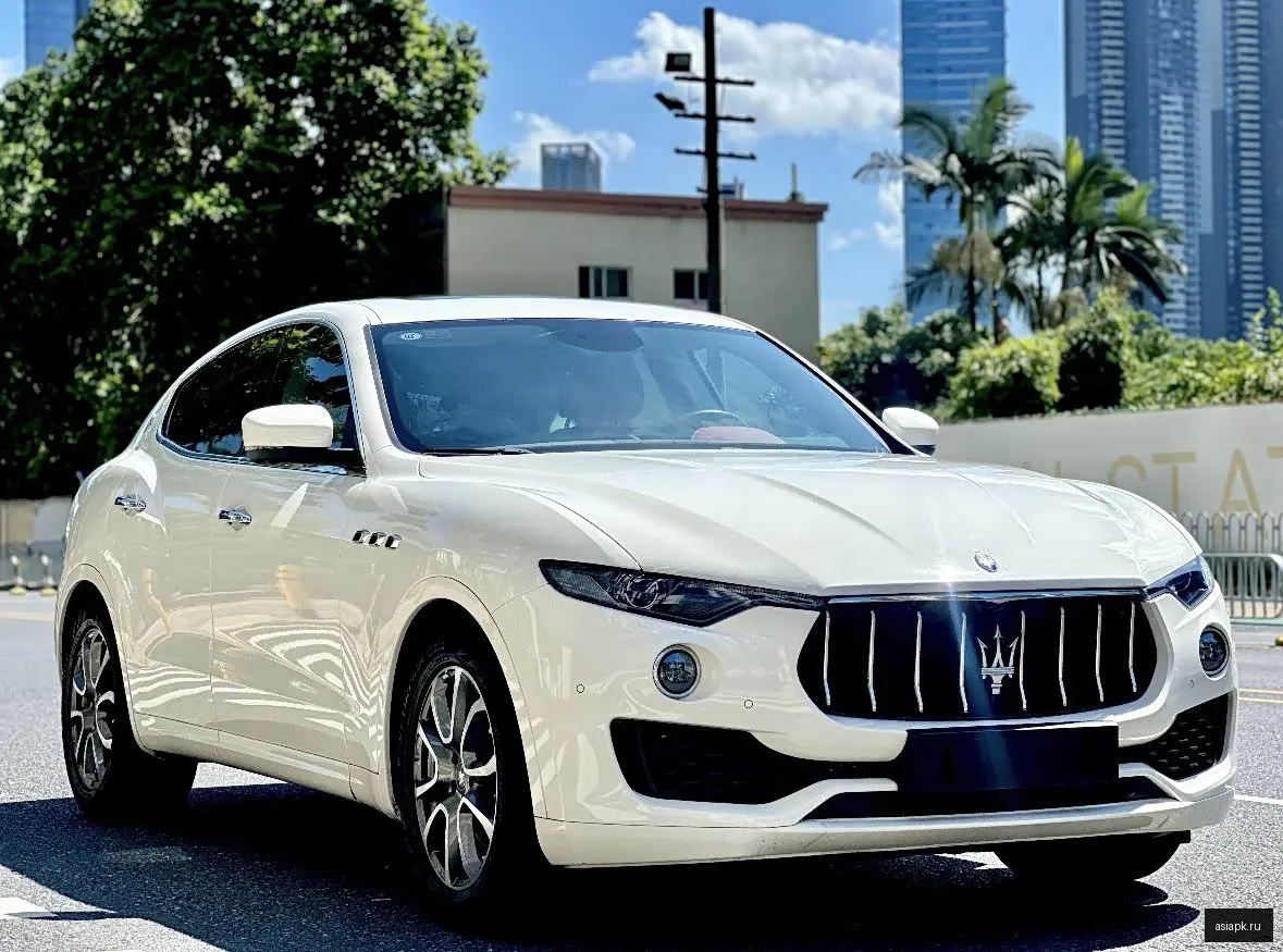 Maserati Levante 3