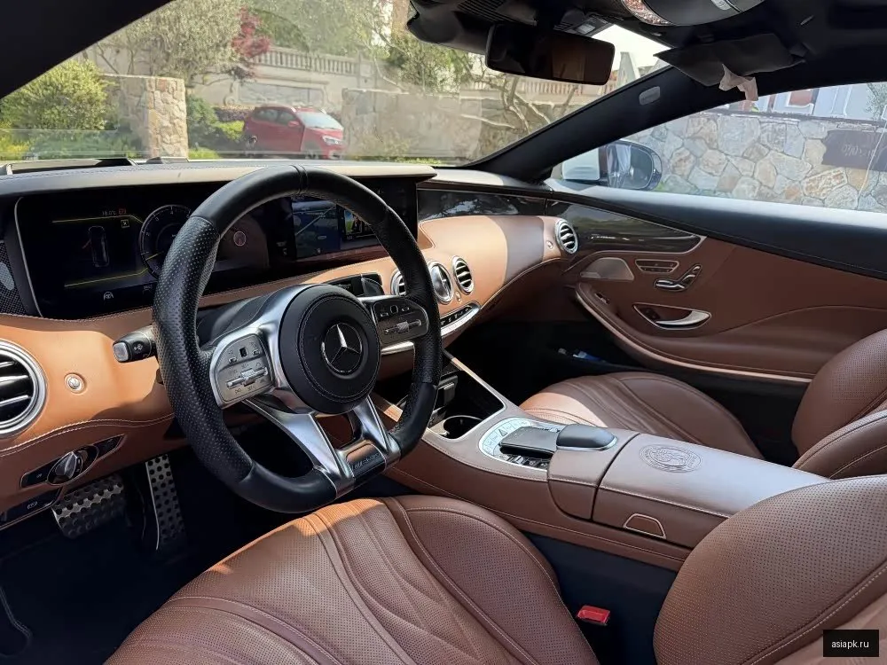 Mercedes-Benz S-Class 3