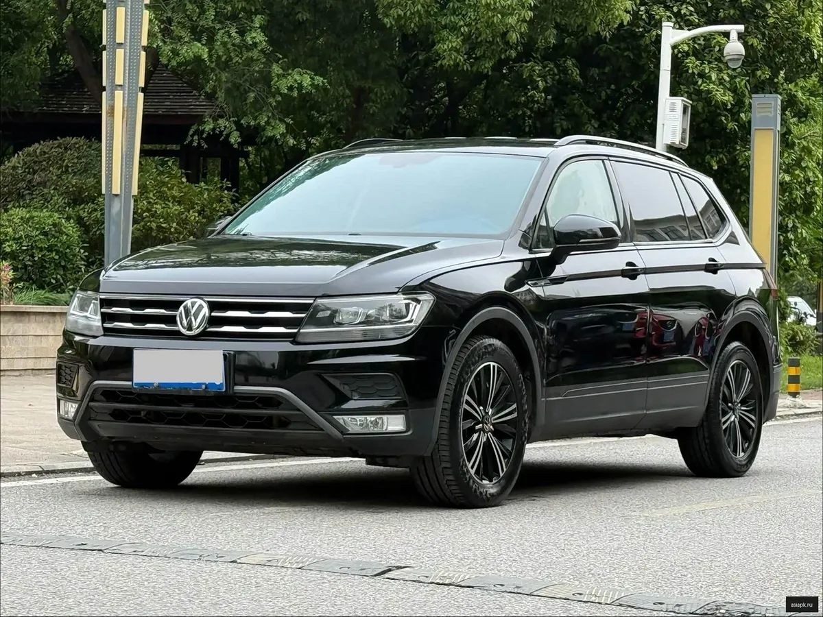 Volkswagen Tiguan L 4