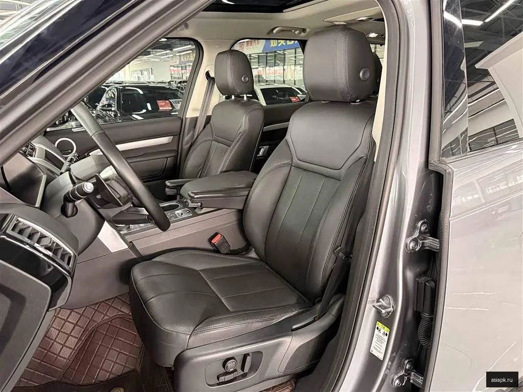 Land Rover Discovery 5
