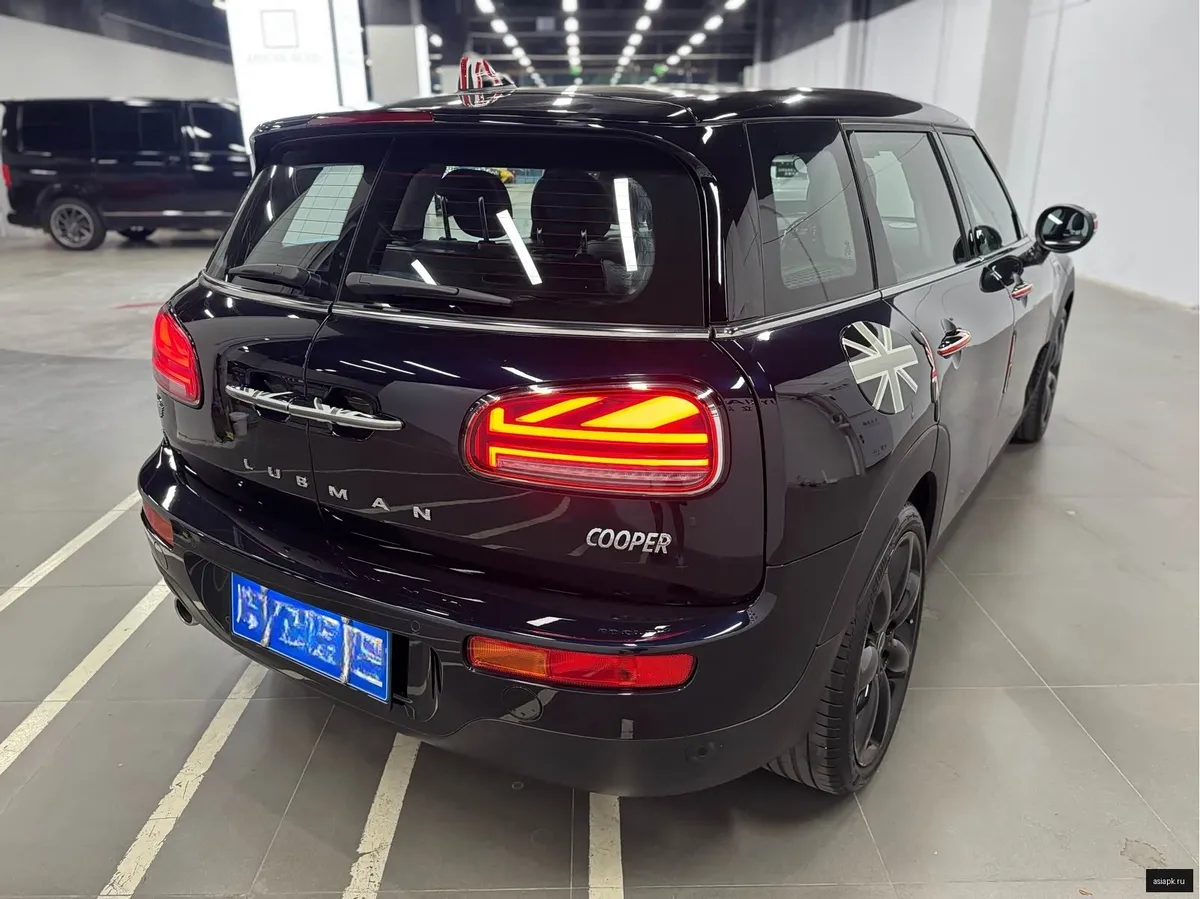 MINI Hatch 6