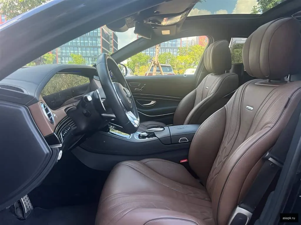 Mercedes-Benz S-Class 5
