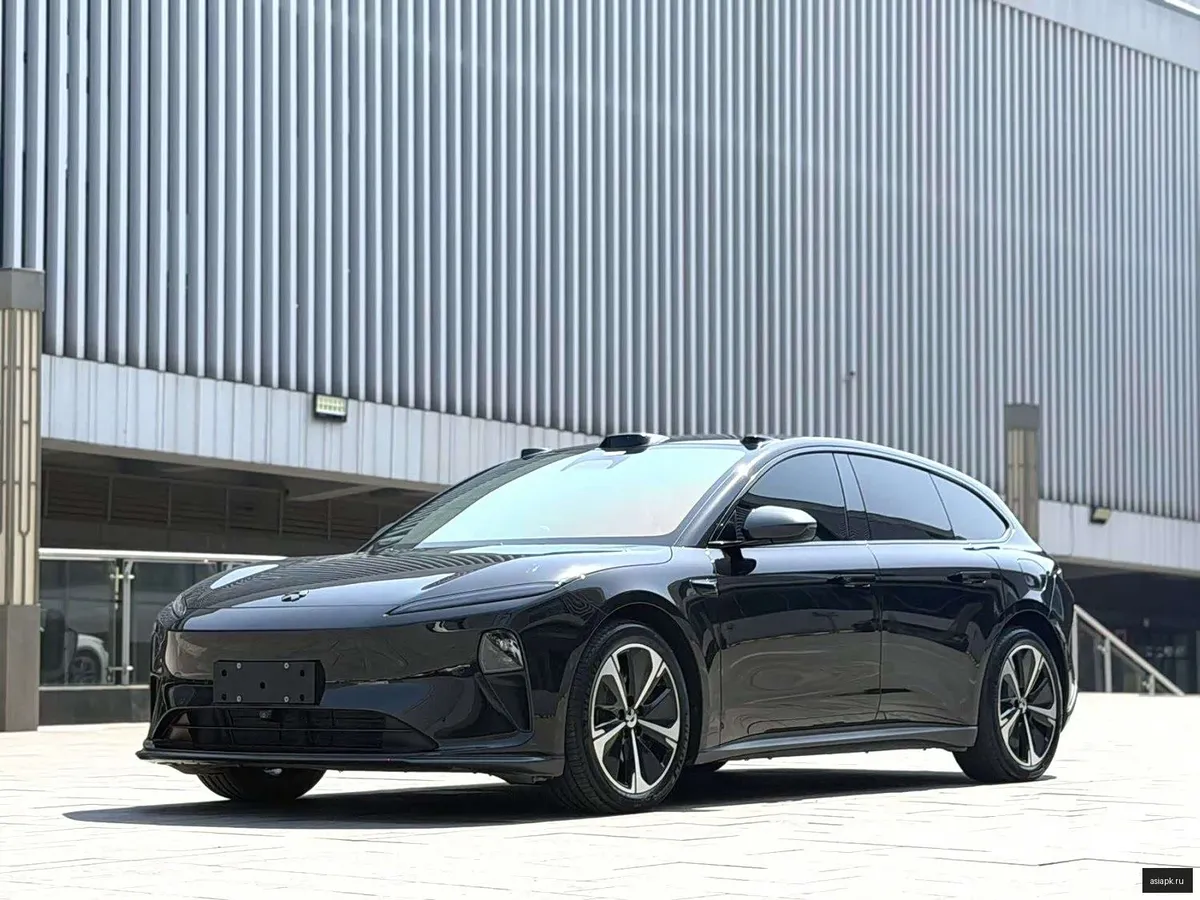 Nio ET5