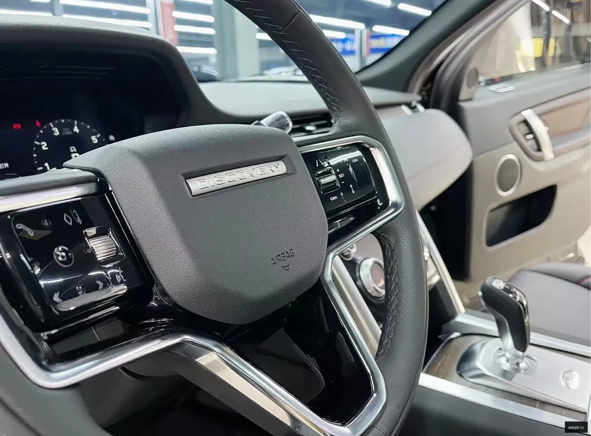 Land Rover Discovery Sport 6