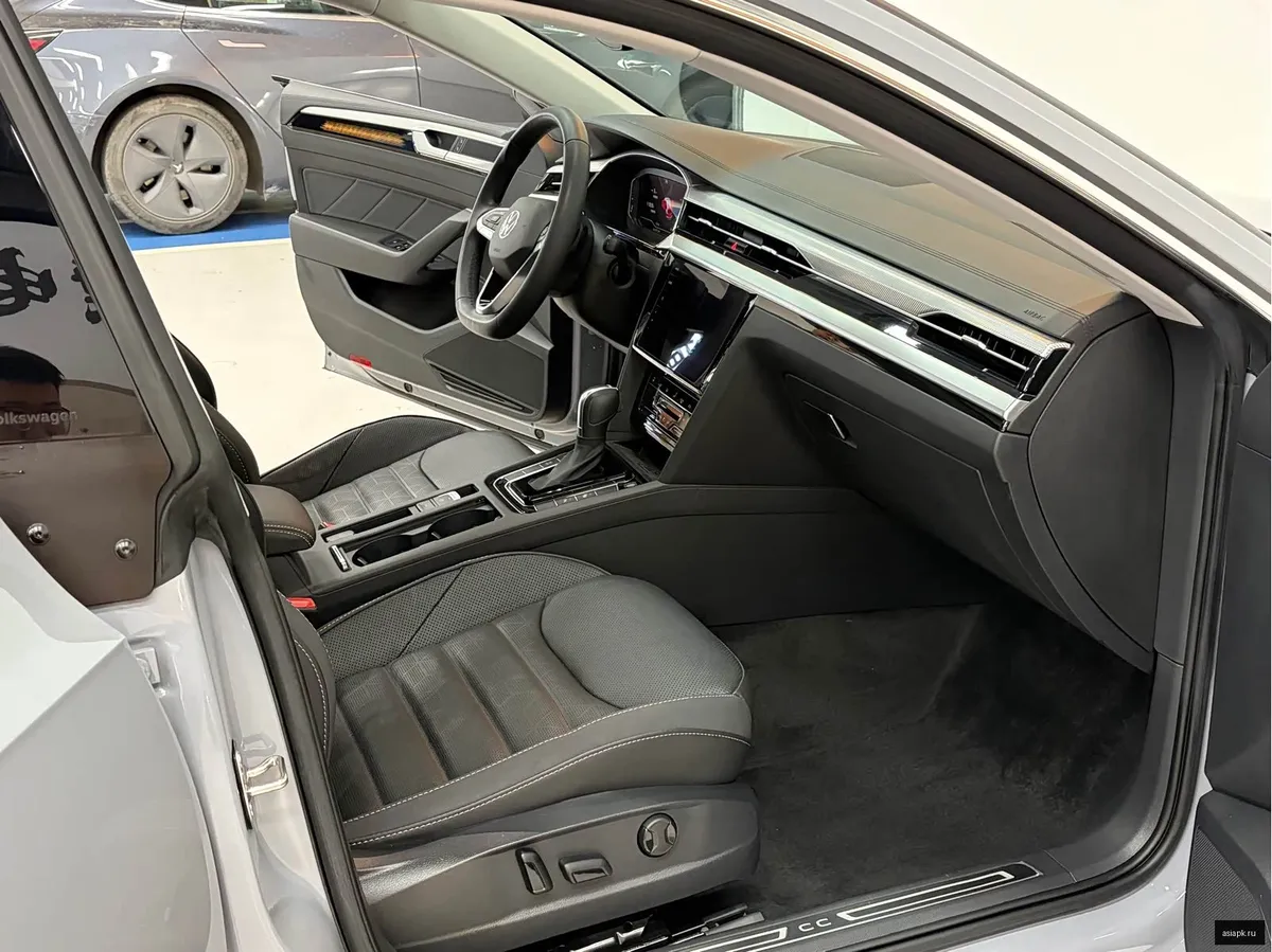 Volkswagen Passat CC 6