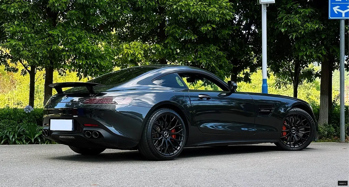 Mercedes-Benz AMG GT 6