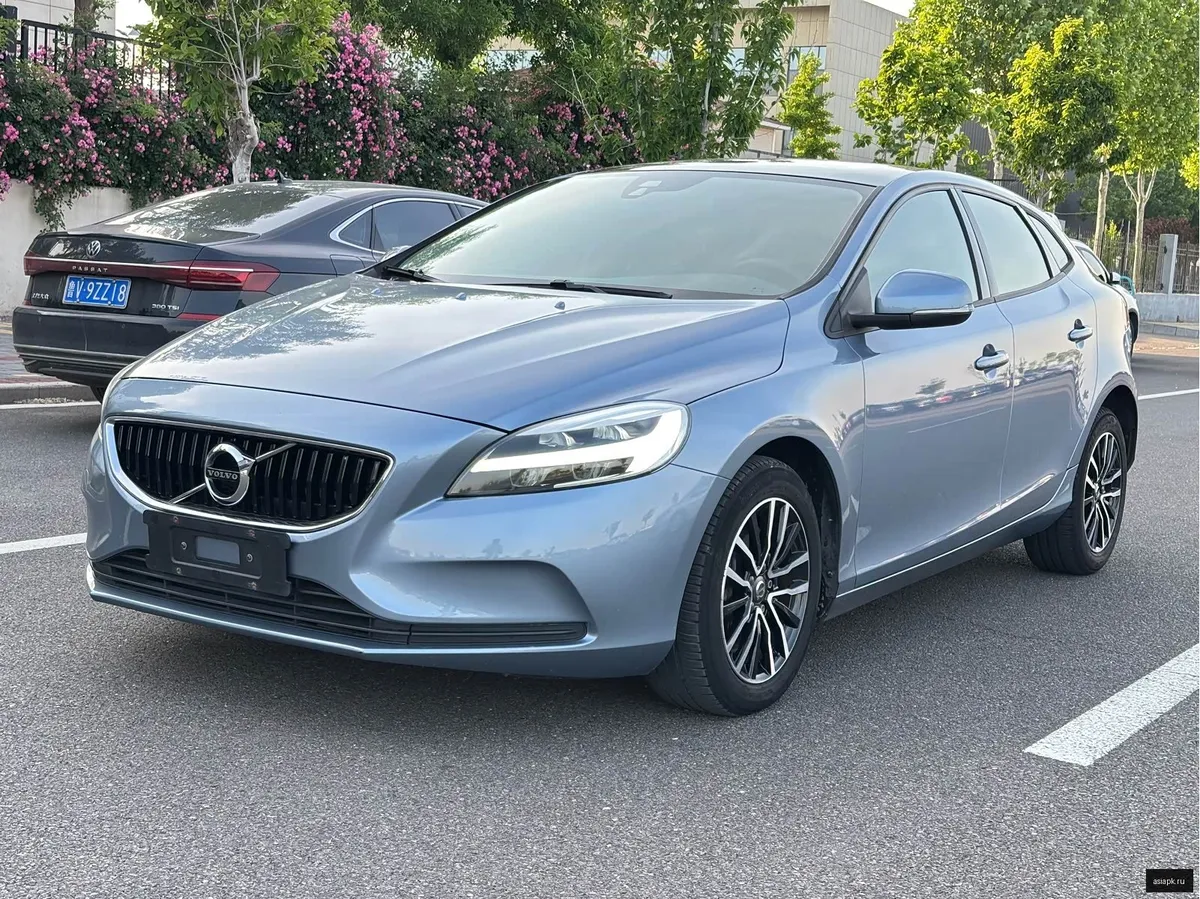 Volvo V40