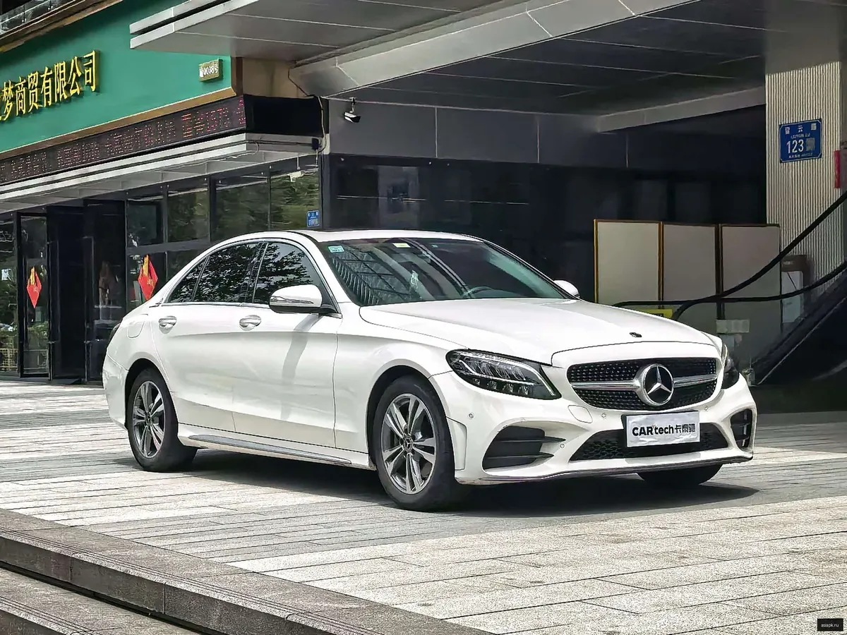 Mercedes-Benz C-Class 6
