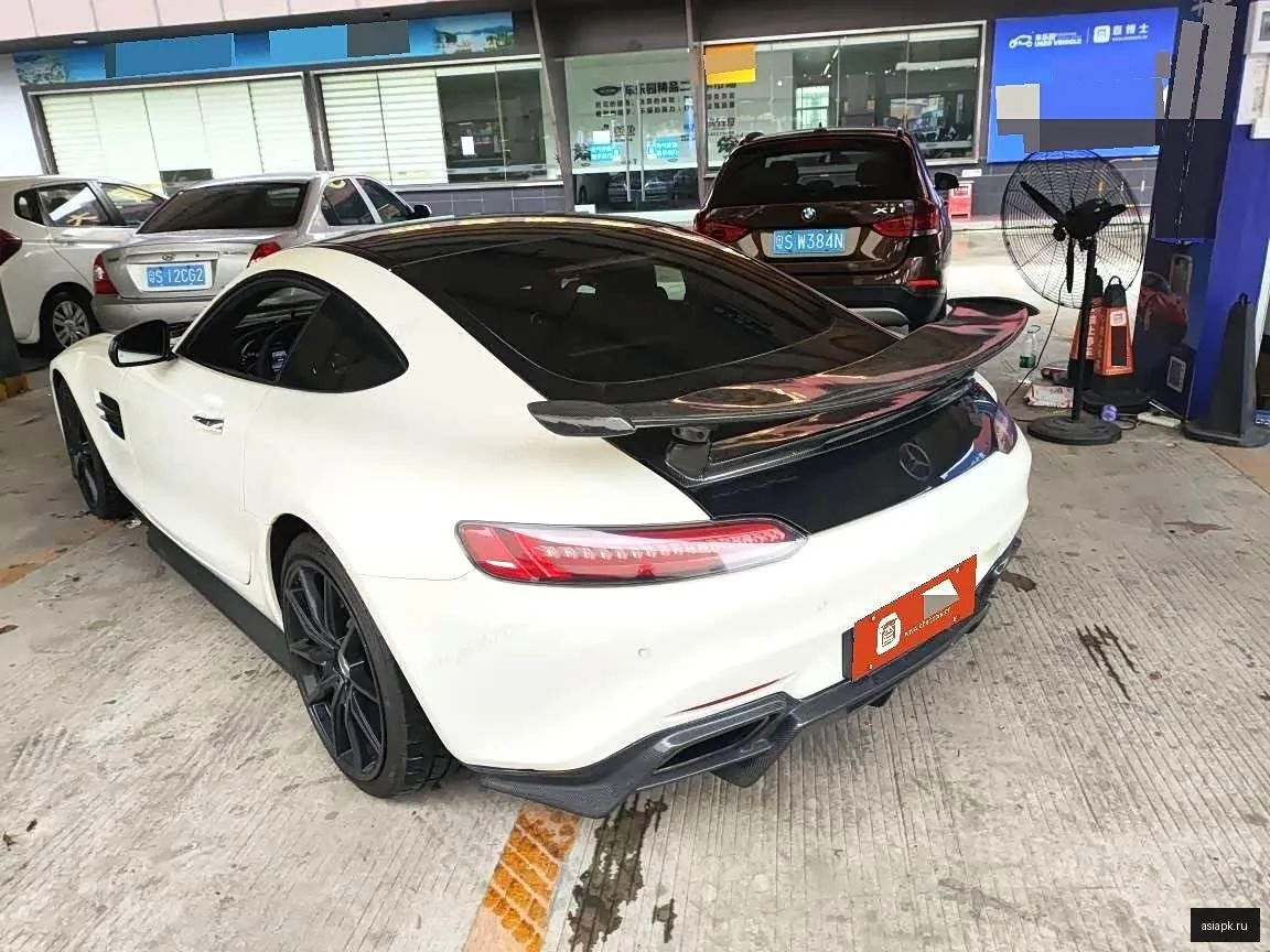 Mercedes-Benz AMG GT 4