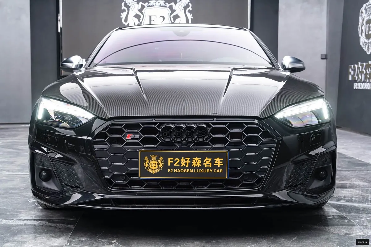 Audi RS5 6