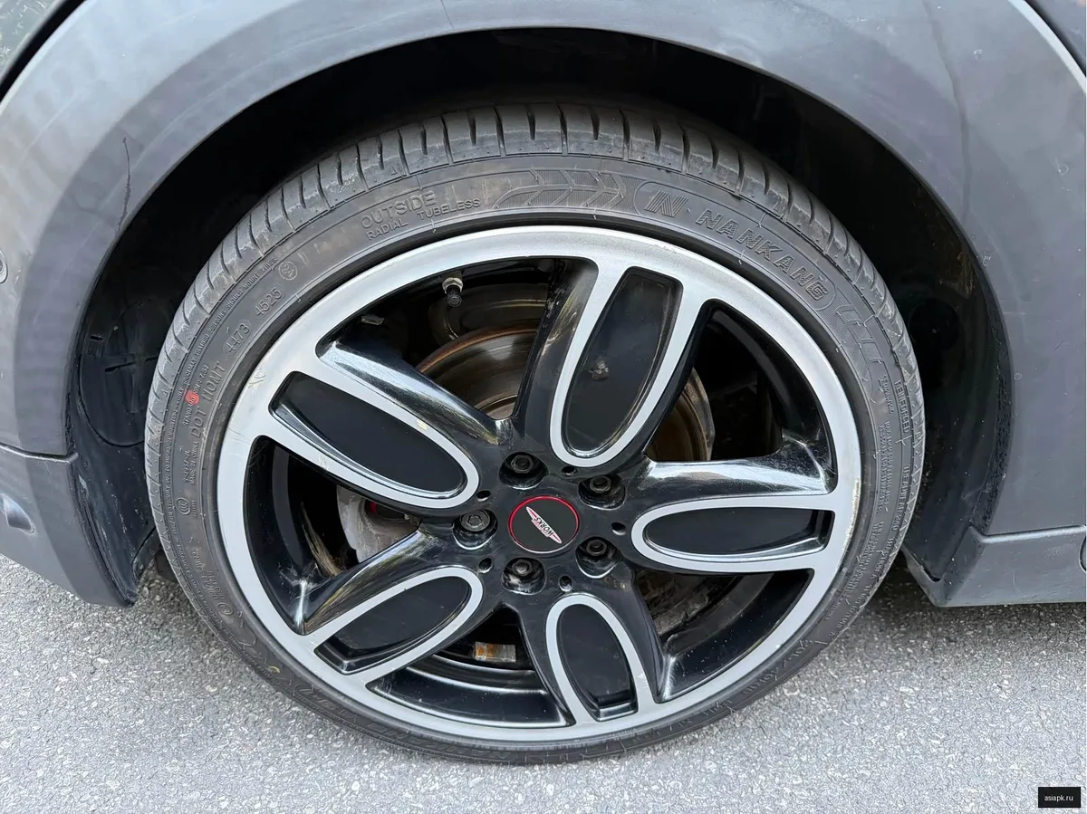 MINI Hatch 4