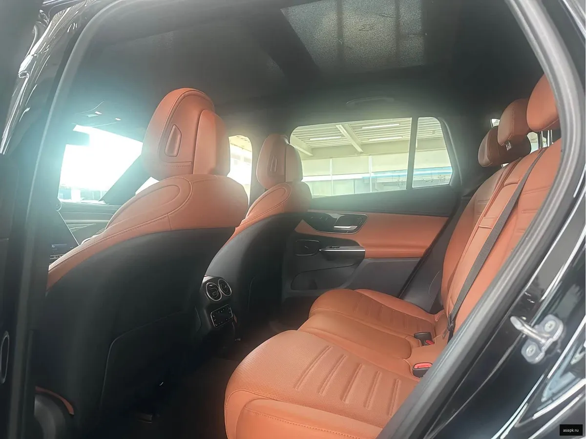 Mercedes-Benz GLC-Class AMG 5