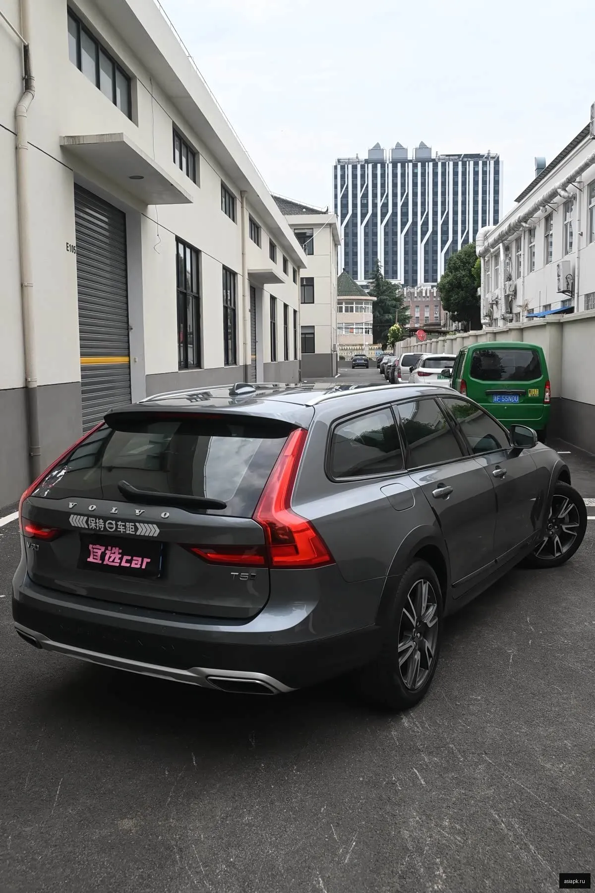 Volvo V90 5