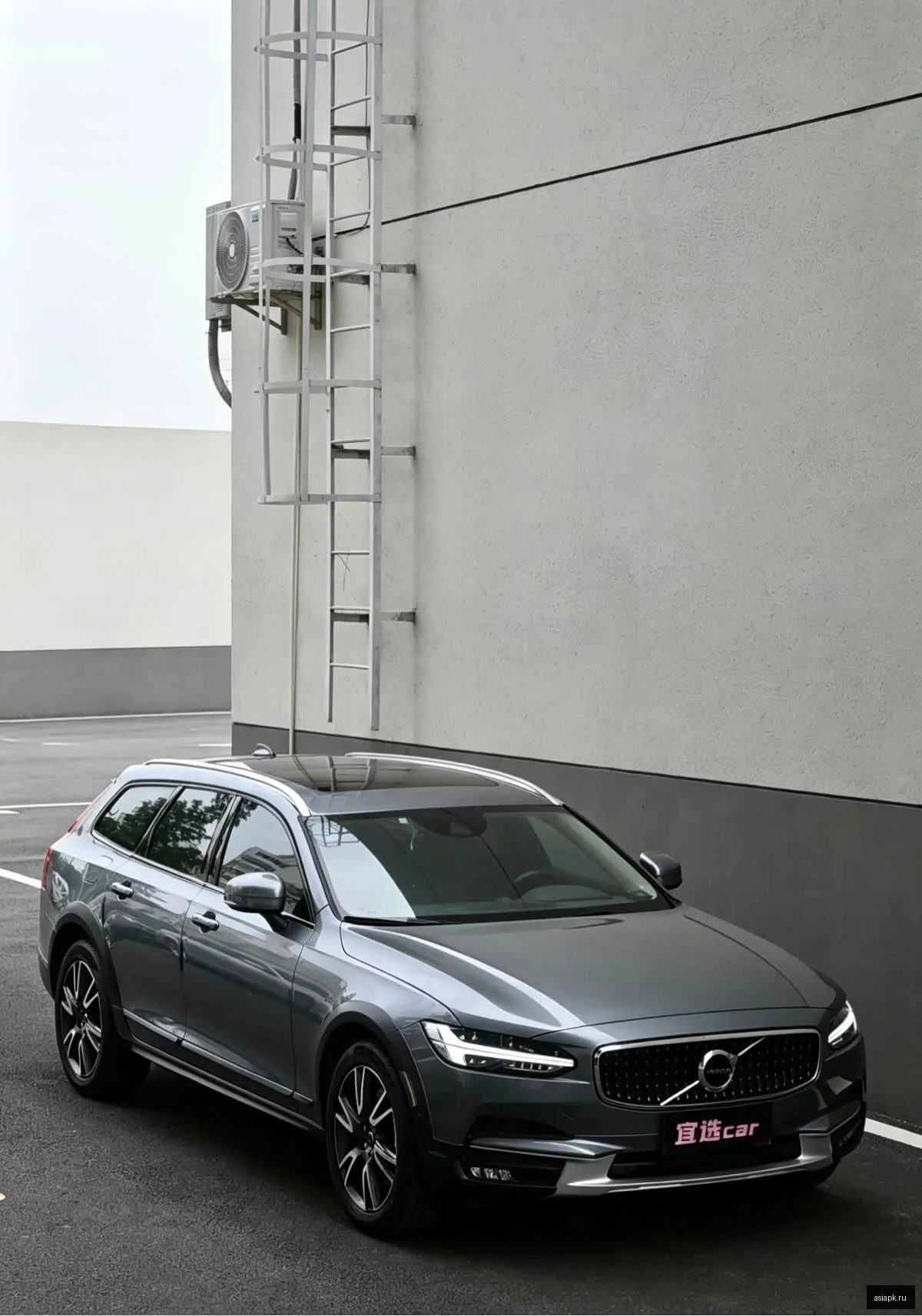 Volvo V90 4