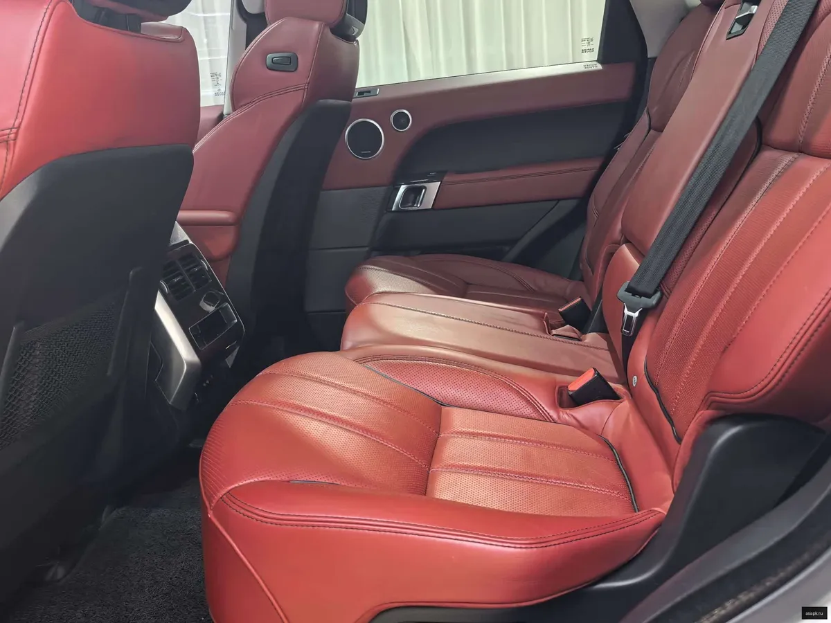 Land Rover Range Rover Sport 6