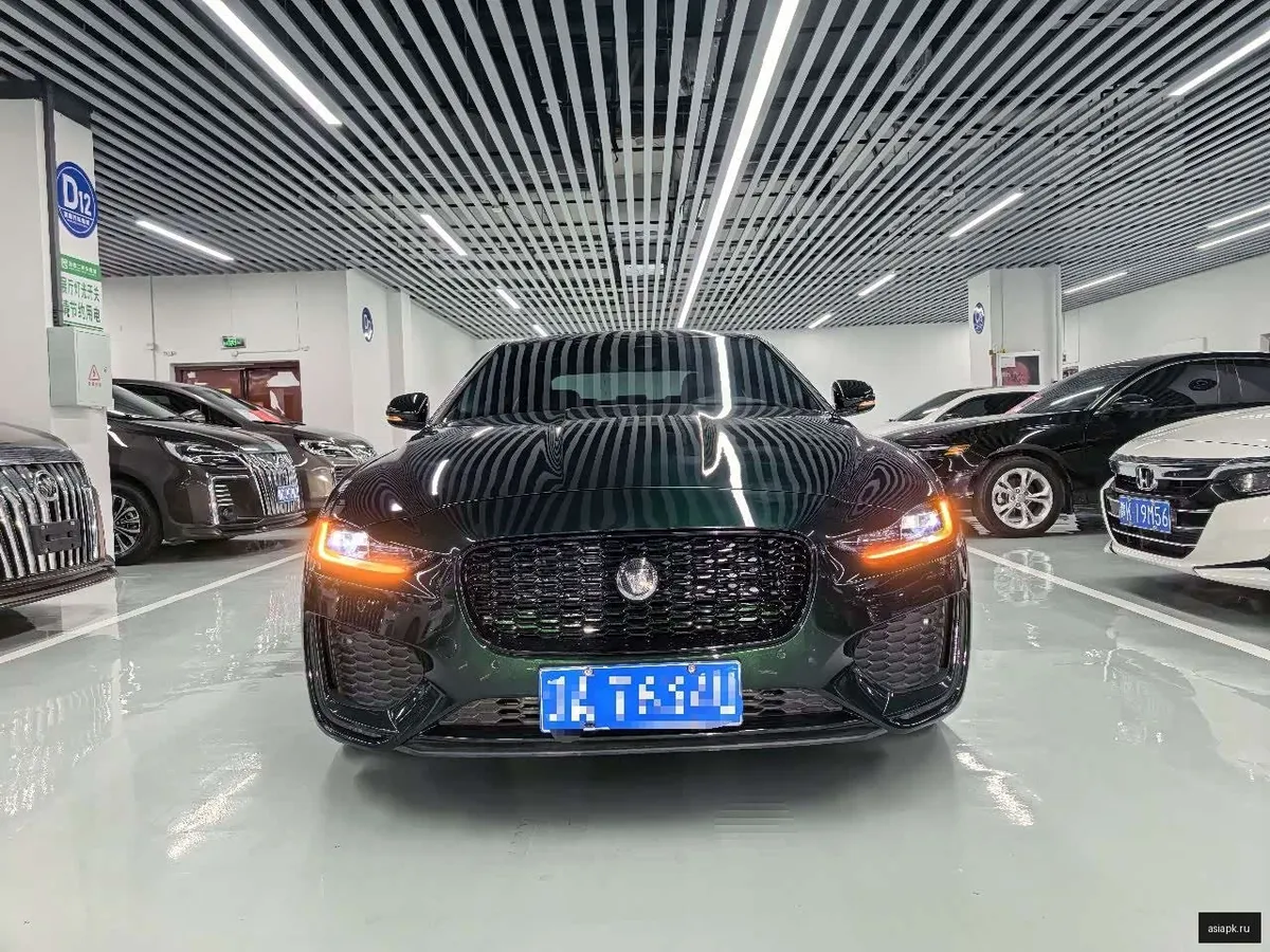 Jaguar XE 2