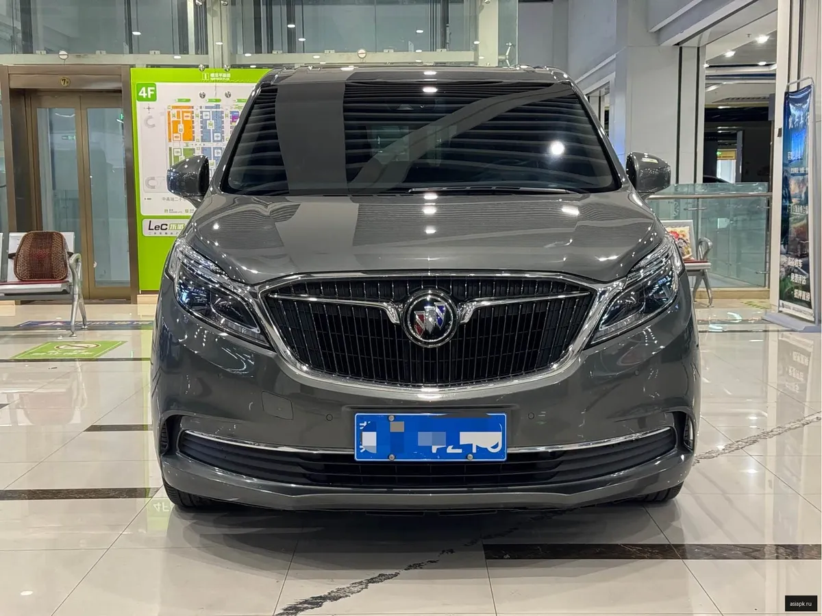 Buick GL8 2