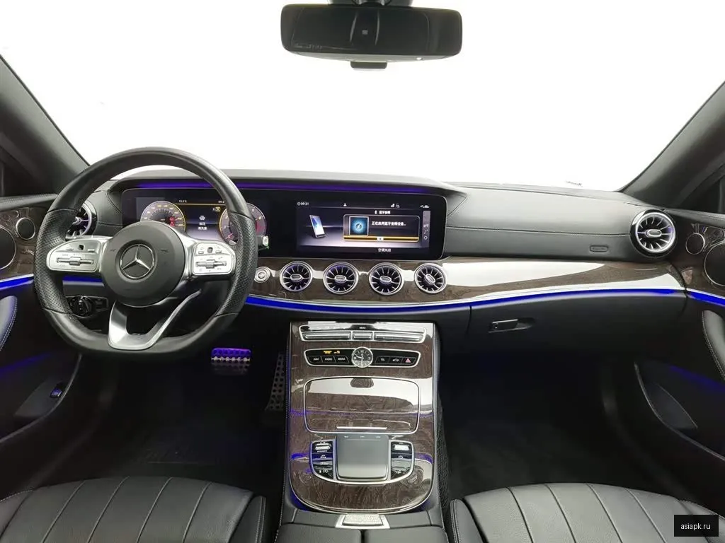 Mercedes-Benz E-Class 5