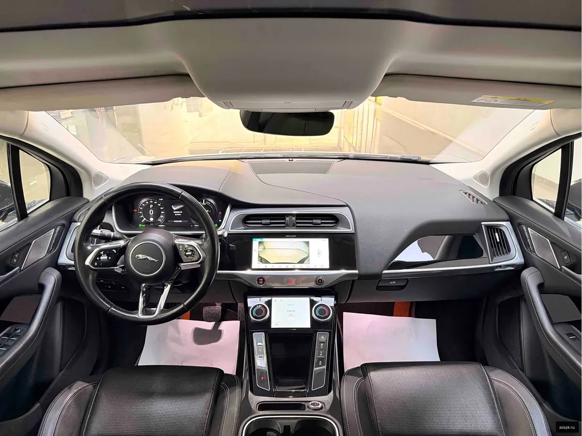 Jaguar I-Pace 5