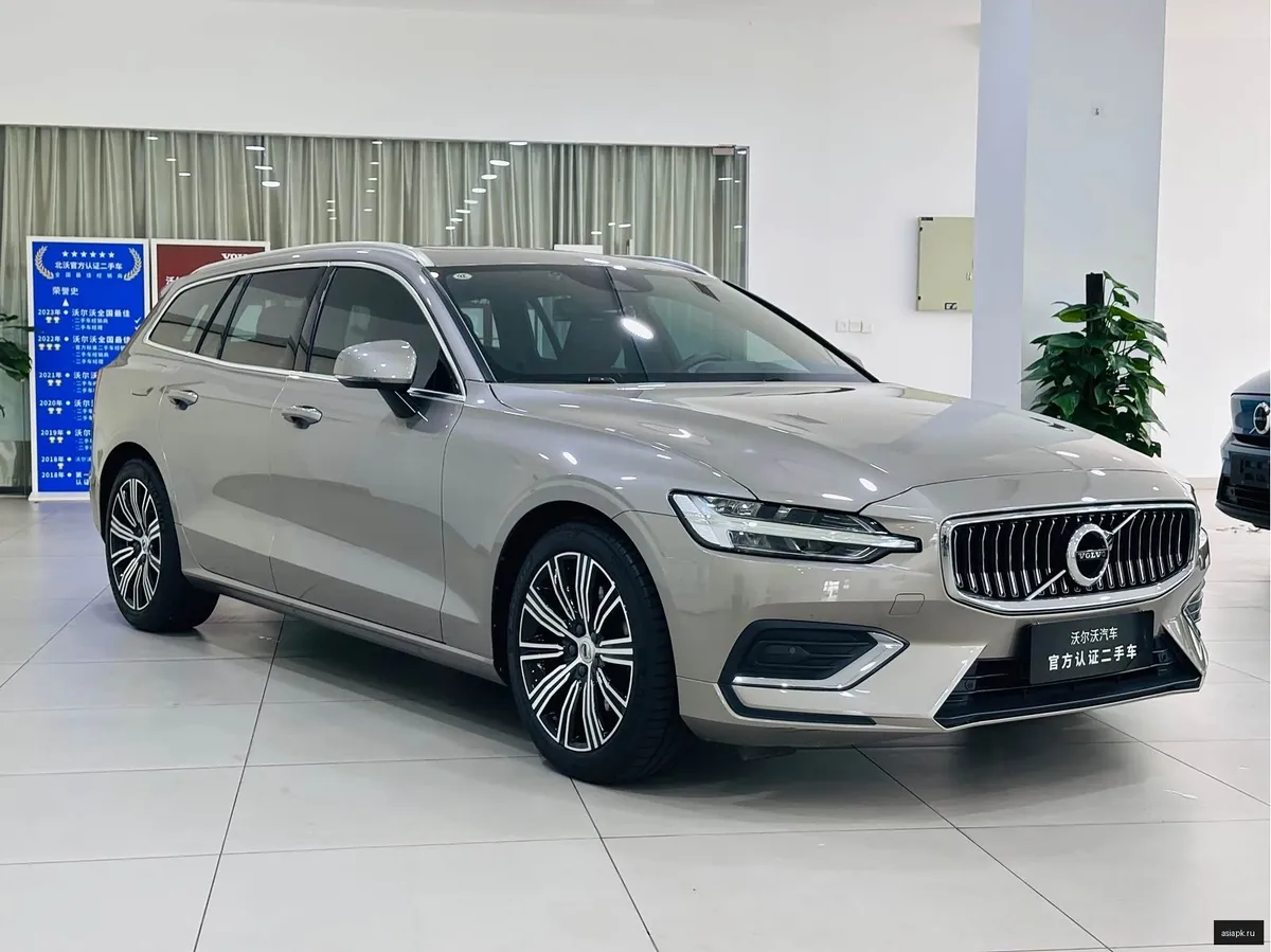 Volvo V60 3