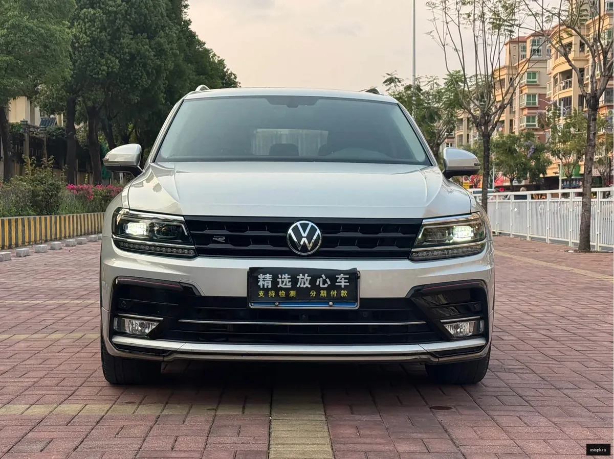 Volkswagen Tiguan L 2