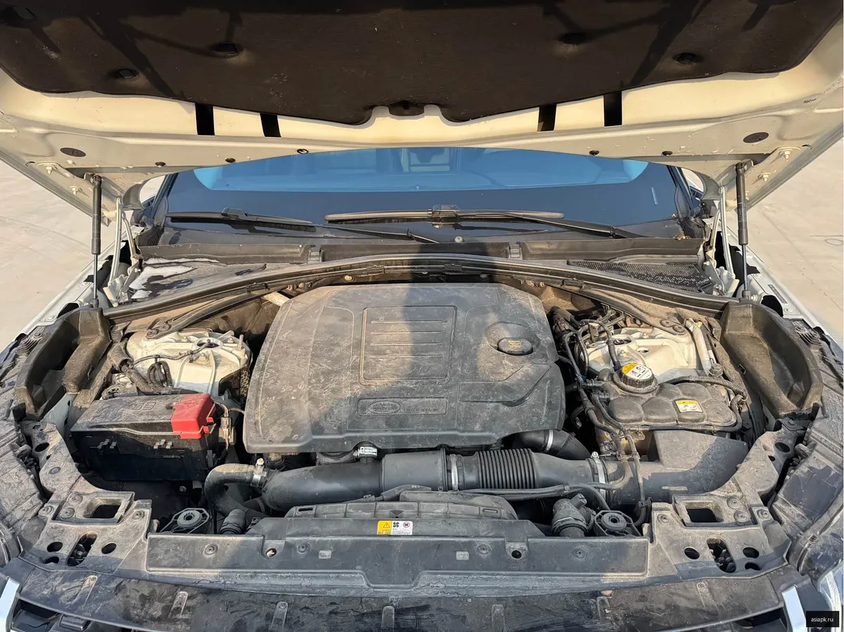 Land Rover Range Rover Velar 5