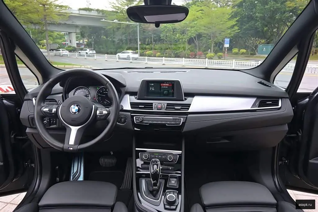 BMW 2-Series 6