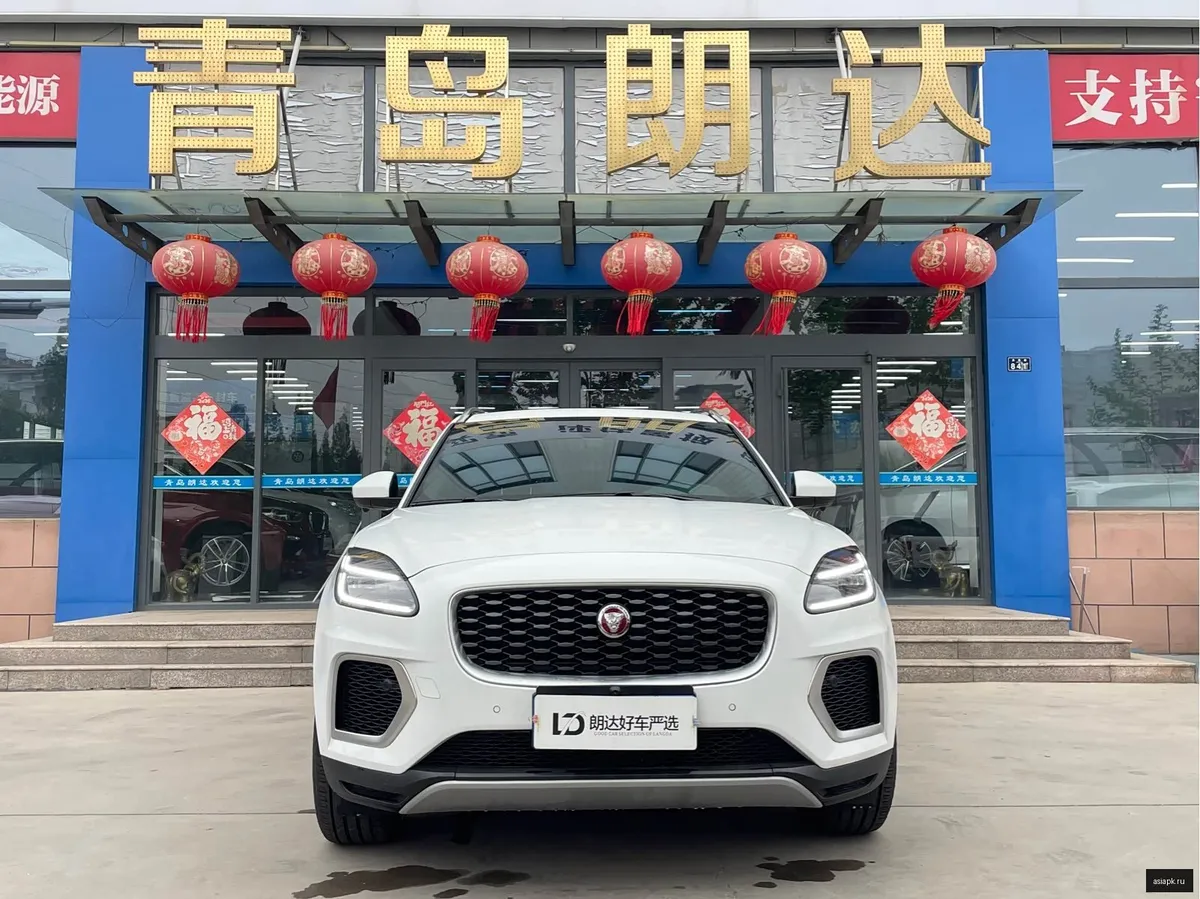 Jaguar E-Pace 2