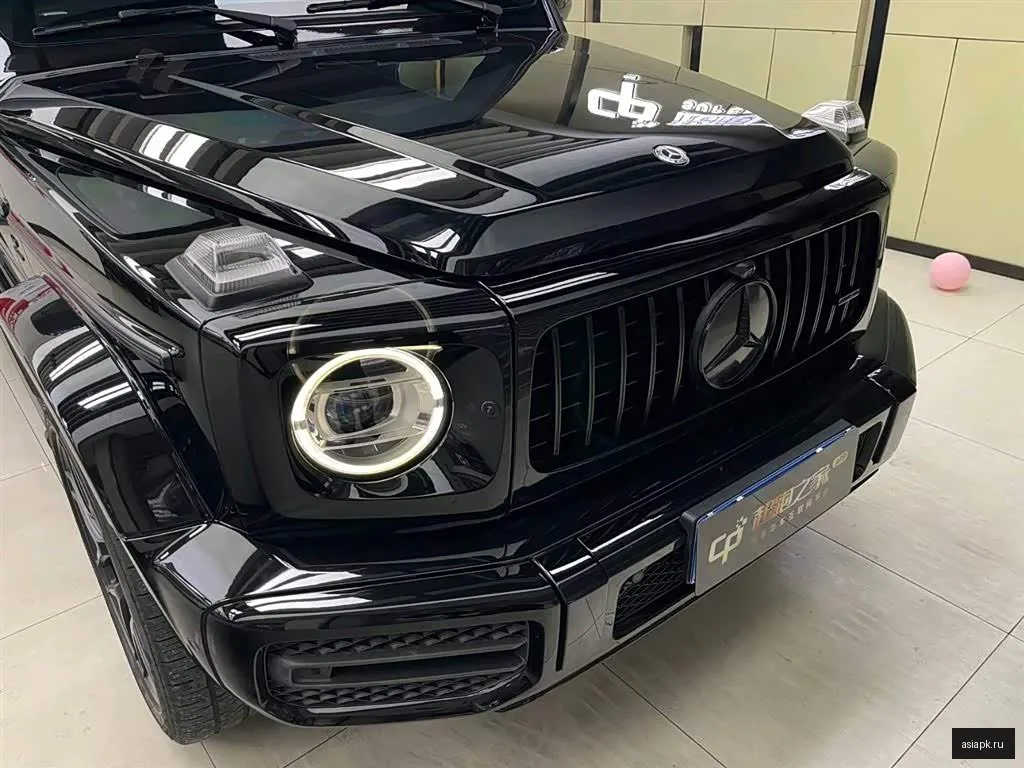Mercedes-Benz G-Class 3