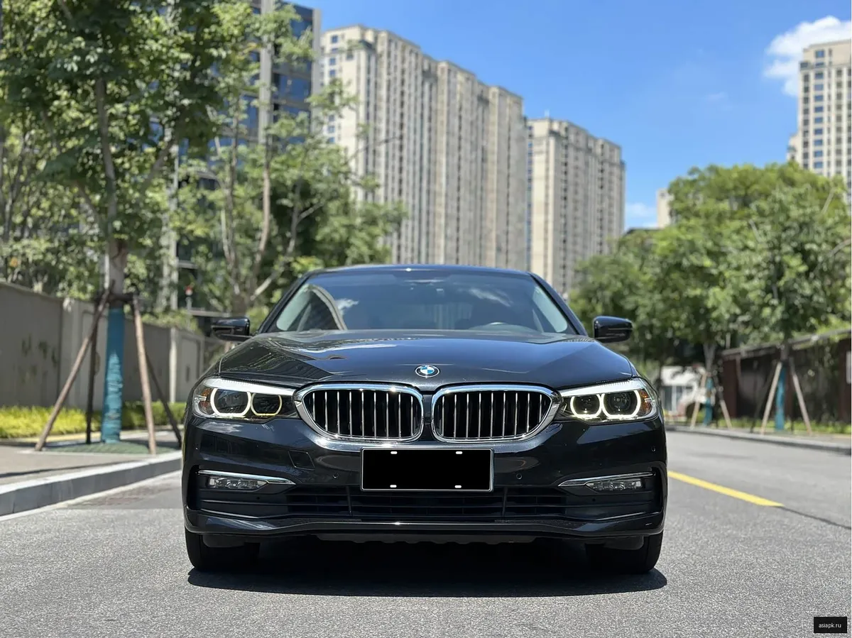 BMW 5-Series 2