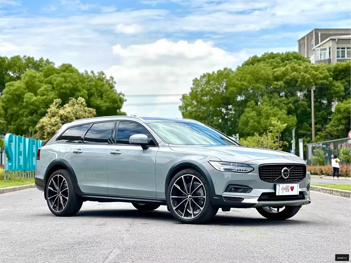Volvo V90 3