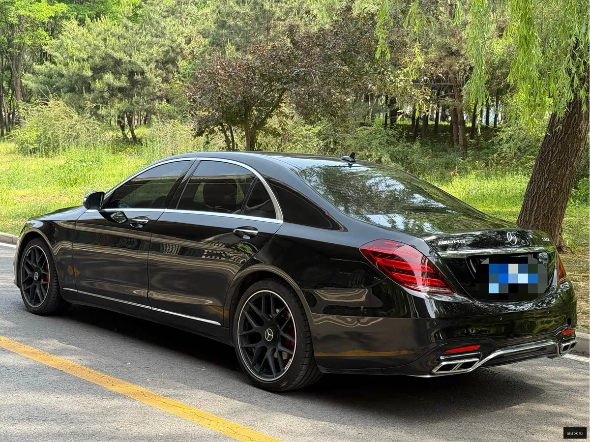 Mercedes-Benz S-Class 5
