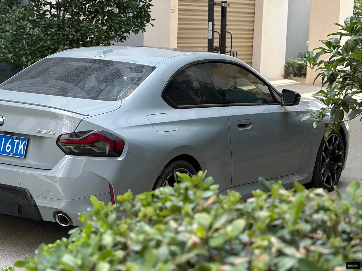 BMW 2-Series 6