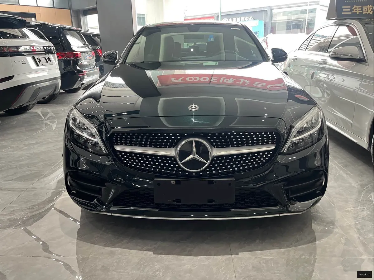Mercedes-Benz C-Class 2