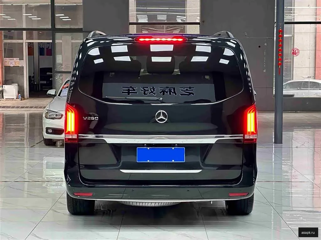 Mercedes-Benz V-Class 5