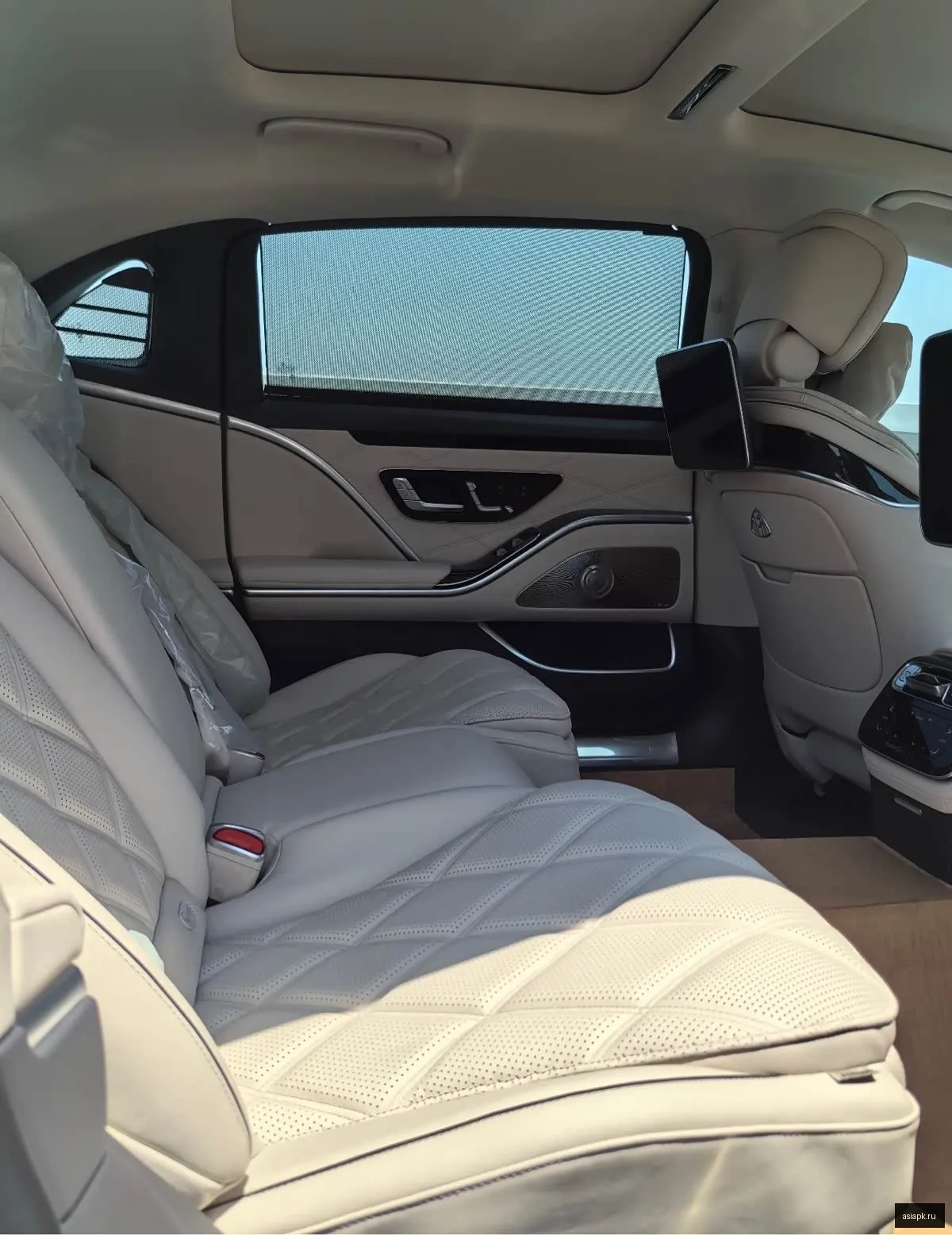 Mercedes-Benz S-Class 2