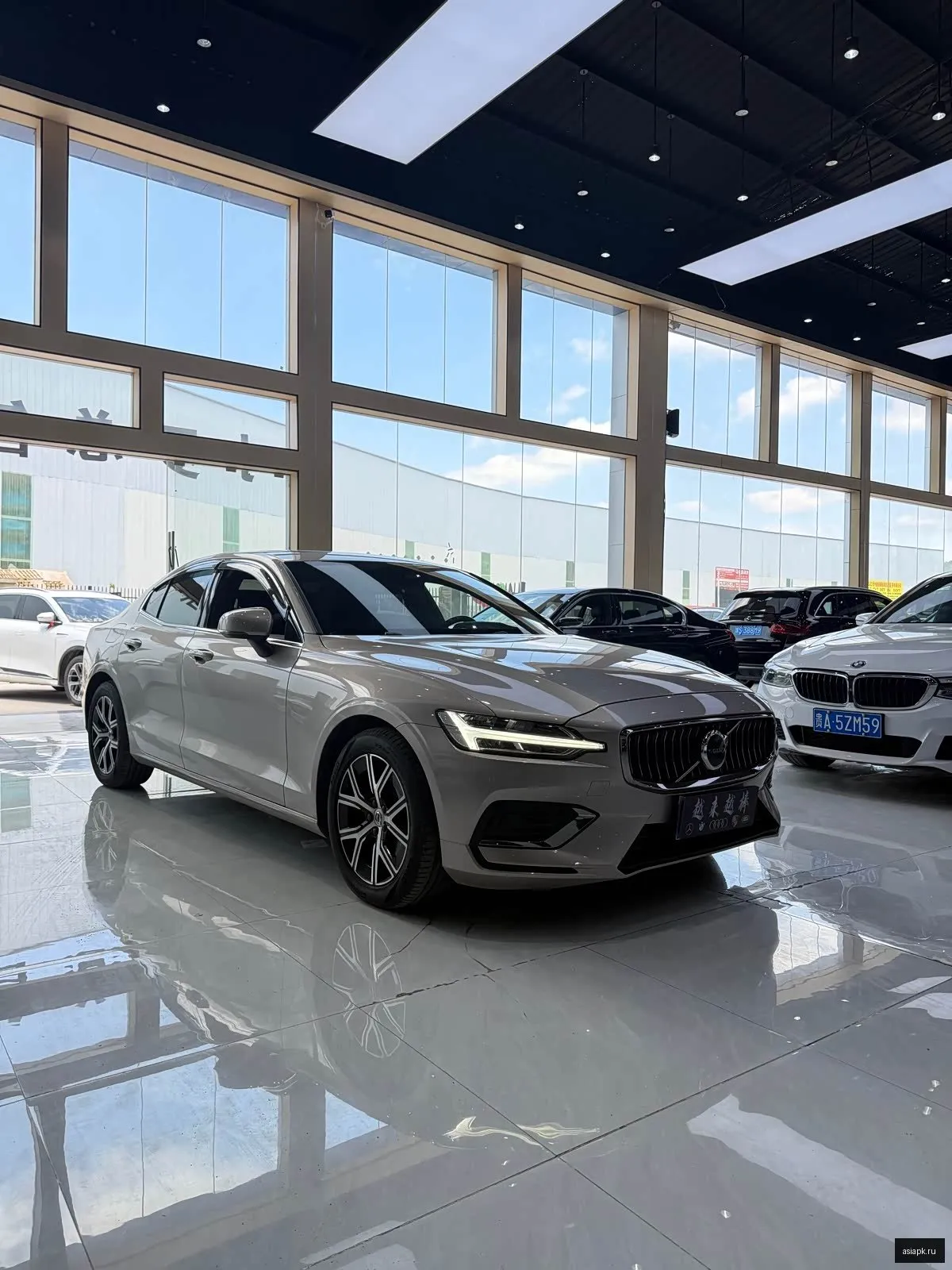 Volvo S60 3