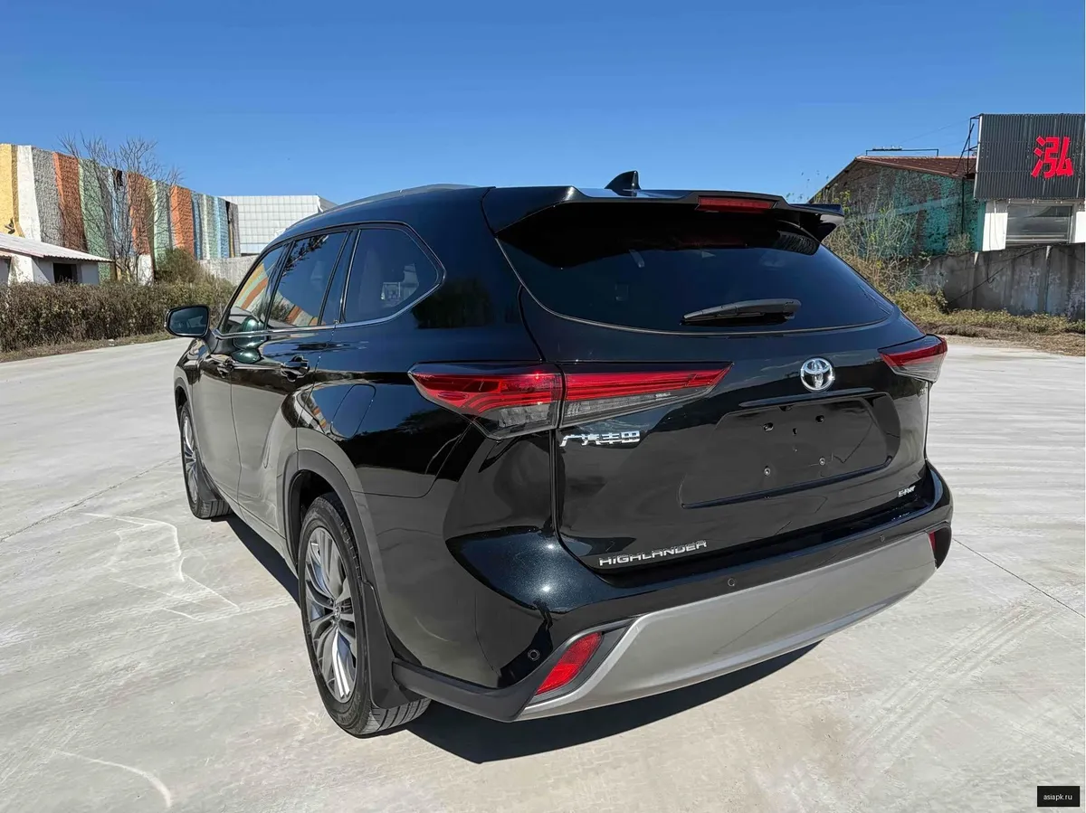 Toyota Highlander 4
