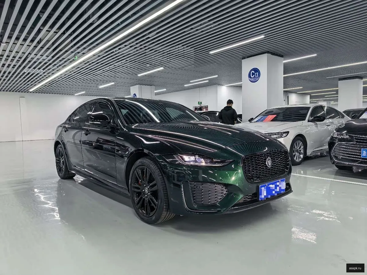 Jaguar XE 3
