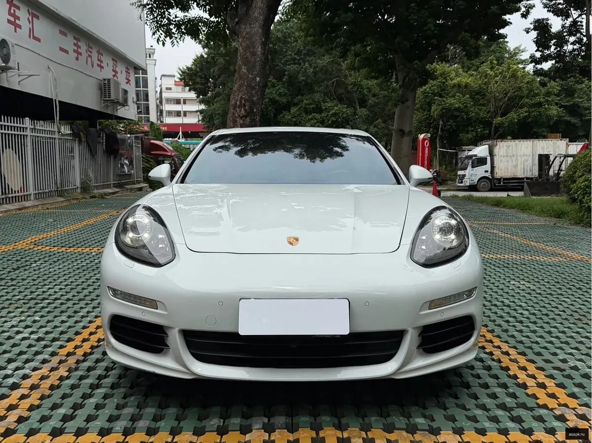 Porsche Panamera 2