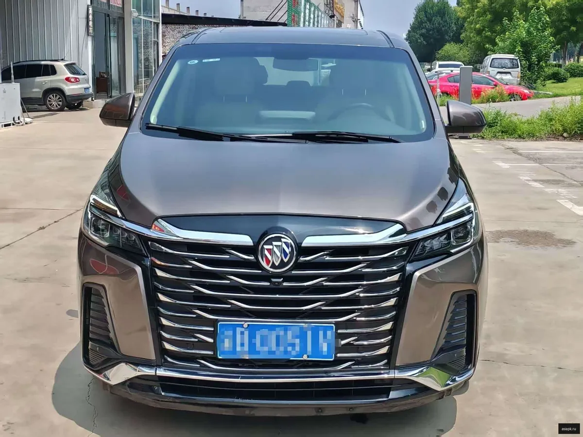 Buick GL8 2