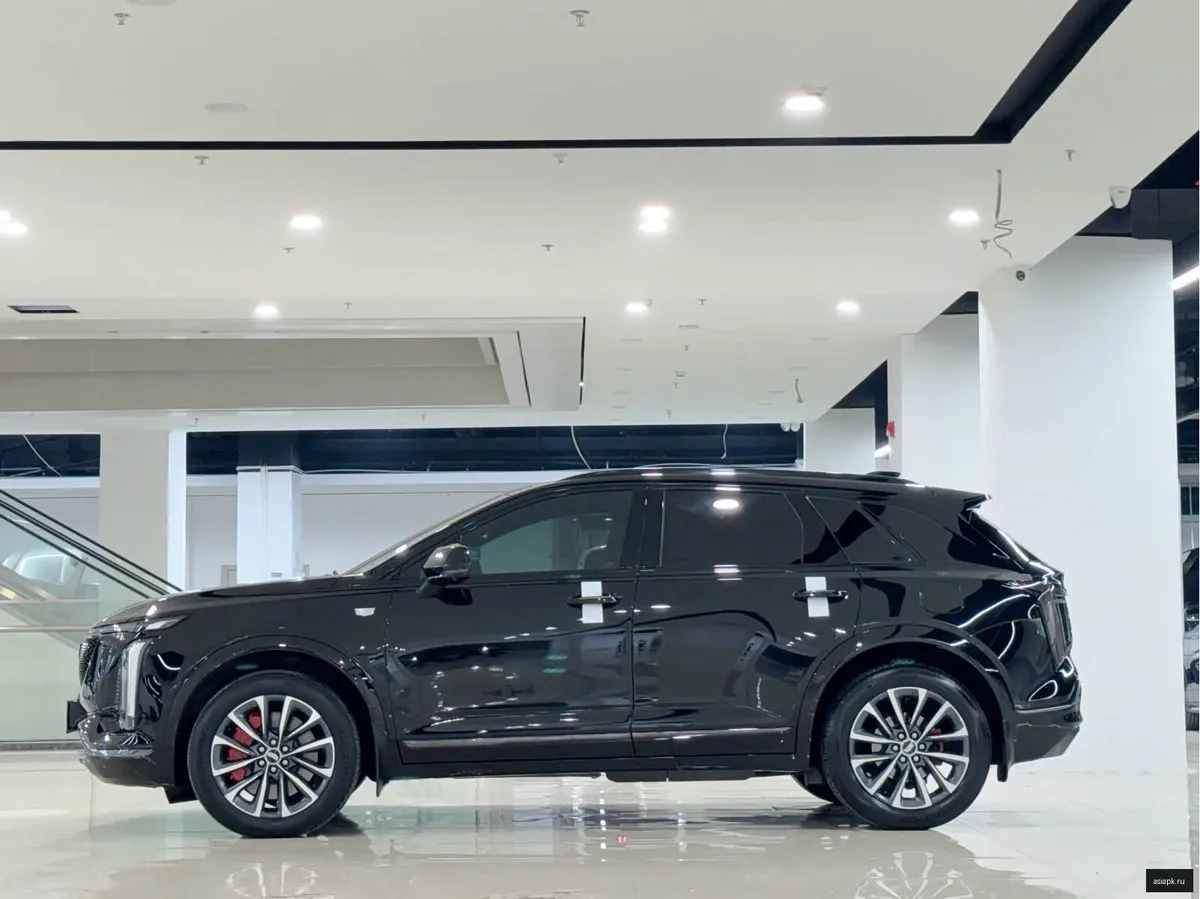 Cadillac XT5 3