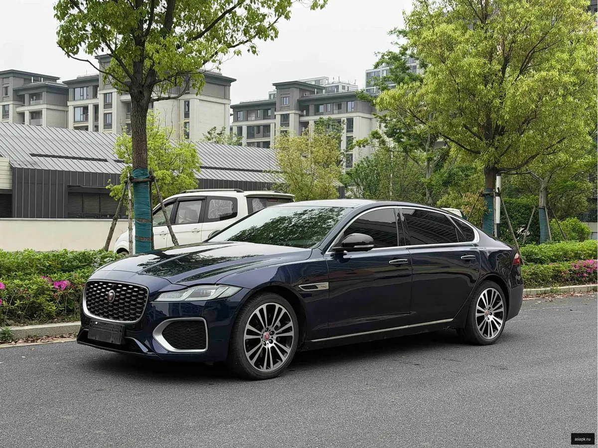 Jaguar XF
