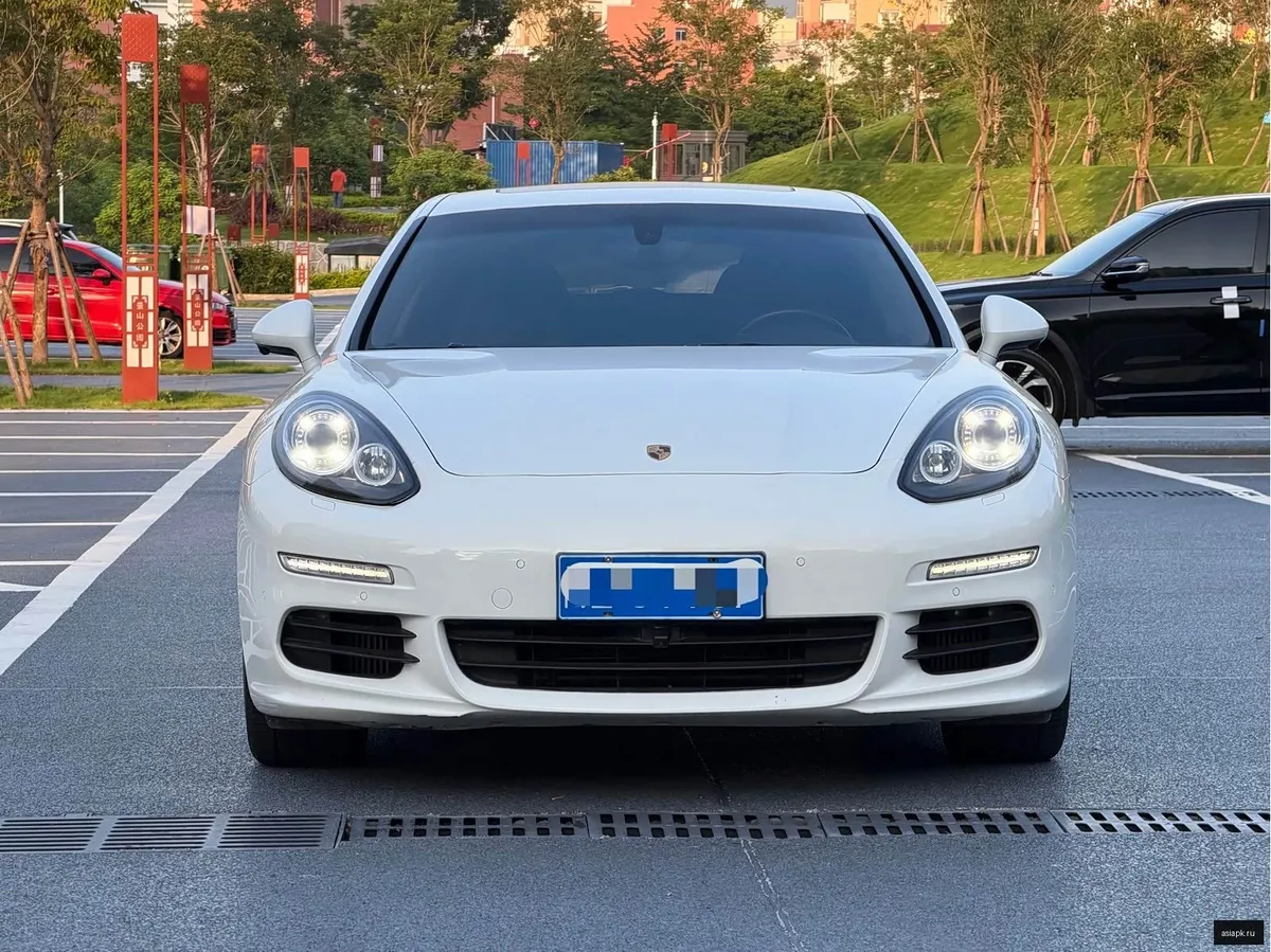 Porsche Panamera 2